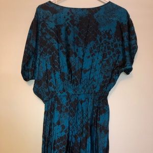 Express mid-low dress